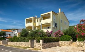 Apartmani Vrtlici Zdenka